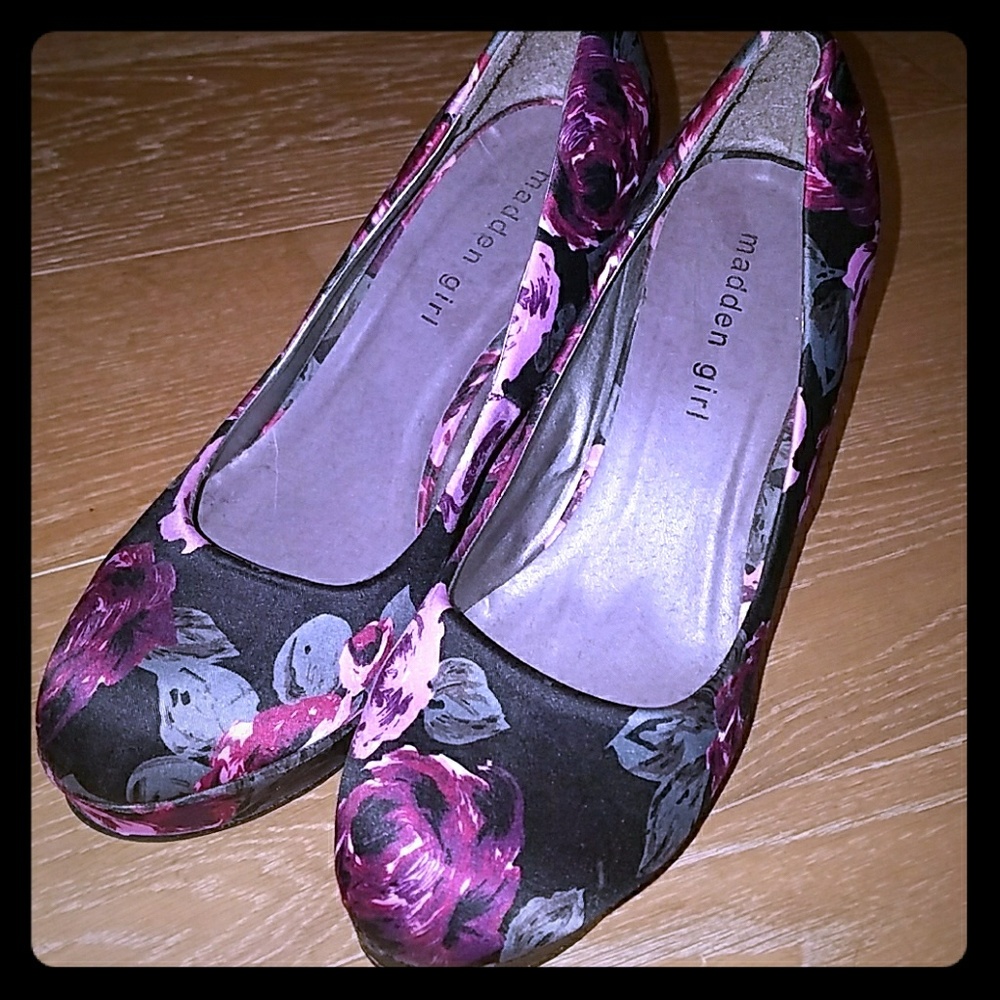 Floral Platform Wedge